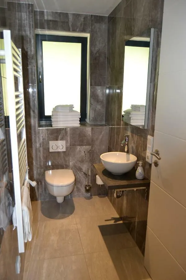Apartment Gaestehaus Am Riedweg Garmisch-Partenkirchen